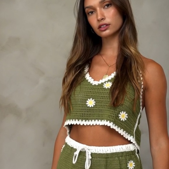 EASY CLOTHES TOP - Picture 1 of 12